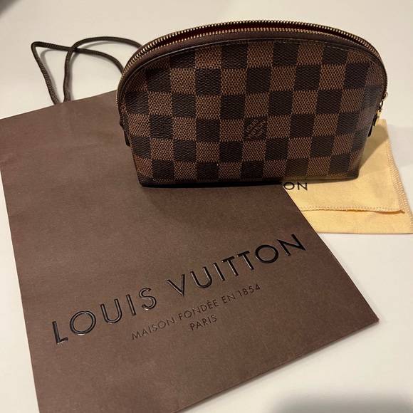 Louis Vuitton Cosmetic Pouch - Picture 11 of 11
